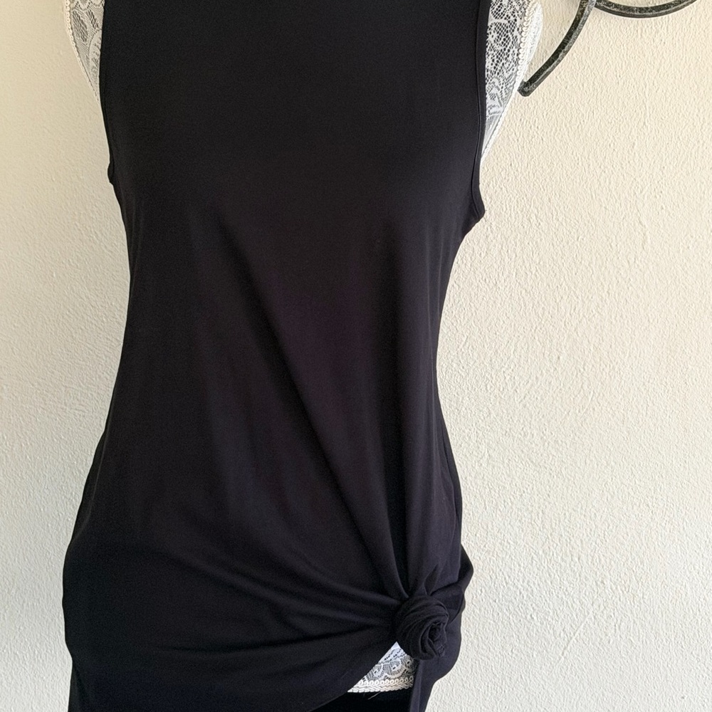 New Directions Black Knot Sleeveless Blouse